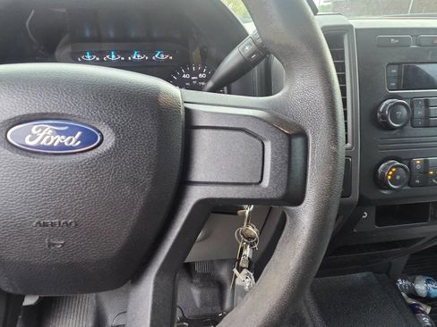 Used 2019 Ford F250 XL w/ Power Equipment Group AWD/4WD image 8