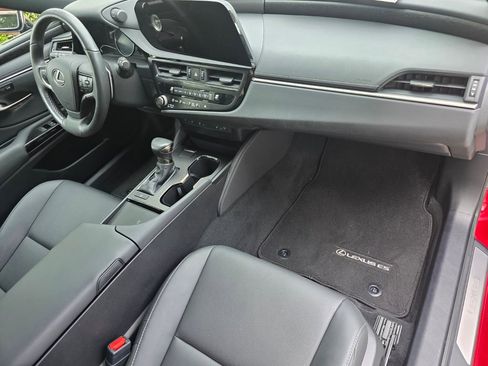 Used 2024 Lexus ES 350 w/ Premium Package FWD image 31