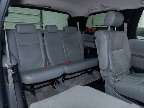 Used 2010 Toyota Sequoia Limited image 31