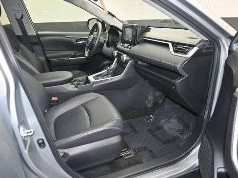 Used 2021 Toyota RAV4 XLE Premium AWD/4WD image 11