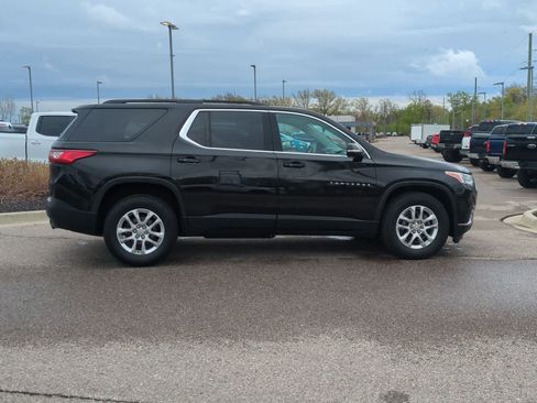 Used 2021 Chevrolet Traverse LT FWD image 9