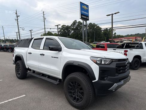 Used 2026 Chevrolet Colorado Trail Boss AWD/4WD image 4
