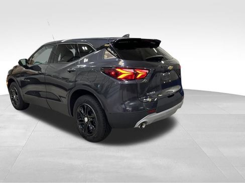 Used 2022 Chevrolet Blazer LT FWD image 3