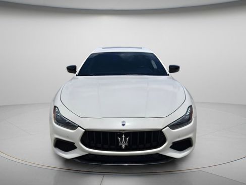 Used 2023 Maserati Ghibli Modena RWD image 4