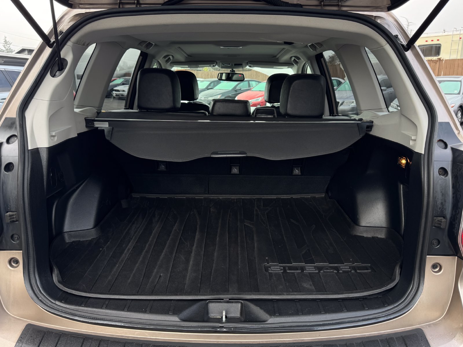 Used 2014 Subaru Forester 2.5i Limited AWD/4WD image 17
