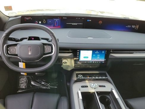 New 2025 Lincoln Navigator Reserve w/ Jet Appearance Package image 9