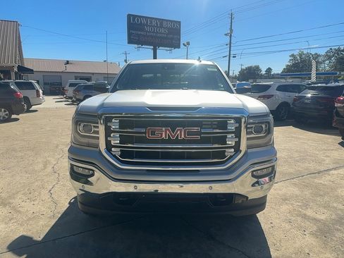 Used 2018 GMC Sierra 1500 SLT image 2