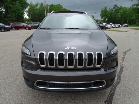 Used 2018 Jeep Cherokee 4WD Limited w/ Luxury Group w/ Luxury Group image 7