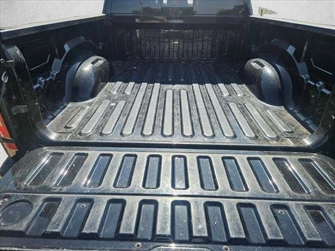 Used 2021 RAM 1500 Laramie AWD/4WD image 6