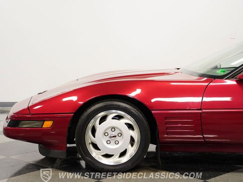 Used 1991 Chevrolet Corvette ZR-1 RWD image 24