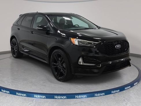 Used 2019 Ford Edge ST w/ Equipment Group 401A AWD/4WD image 4