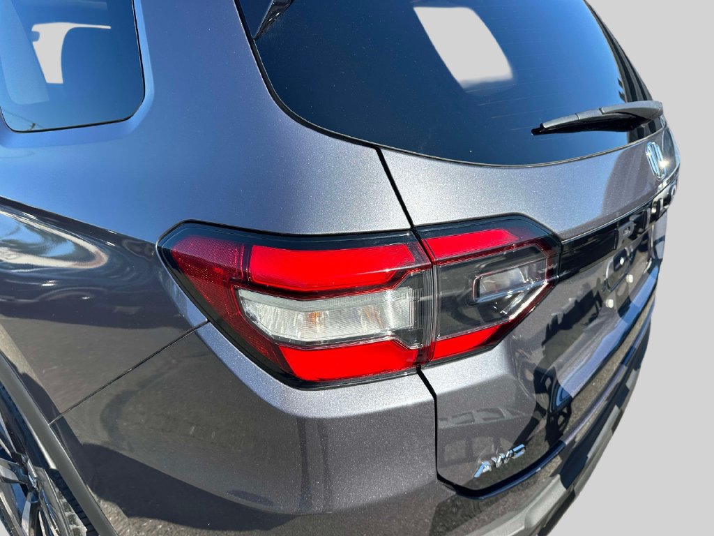 Used 2024 Honda Pilot Touring image 8
