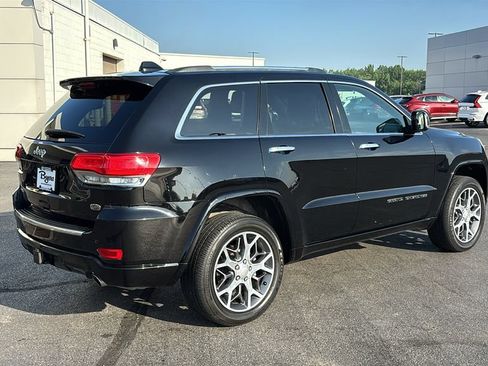 Used 2020 Jeep Grand Cherokee Overland AWD/4WD image 30
