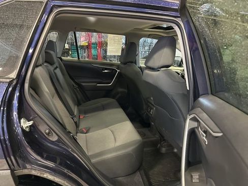Used 2023 Toyota RAV4 XLE w/ Convenience Package image 16