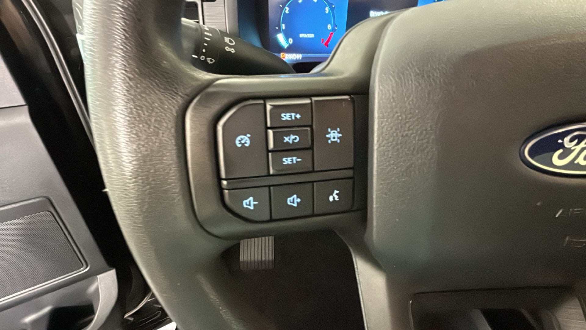 Used 2024 Ford F150 STX w/ Equipment Group 201A FX4 AWD/4WD image 18