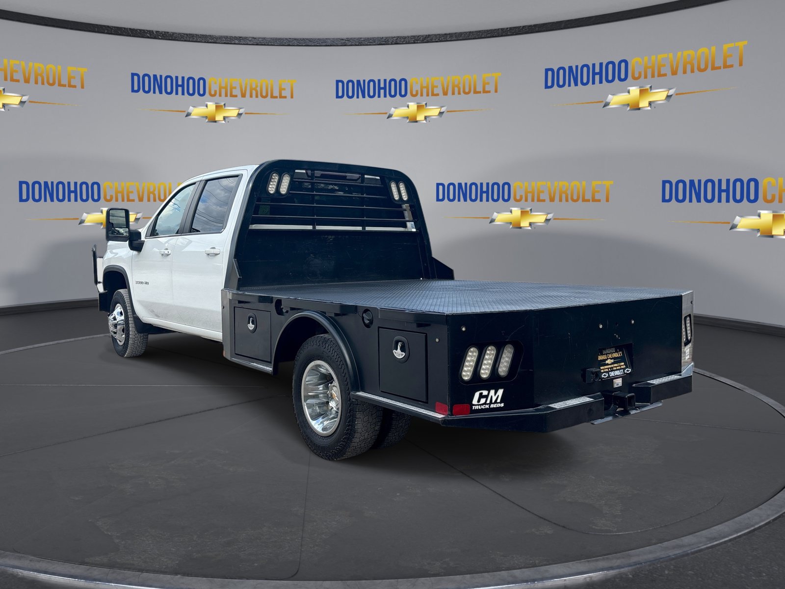 Used 2024 Chevrolet Silverado 3500 LT AWD/4WD image 4