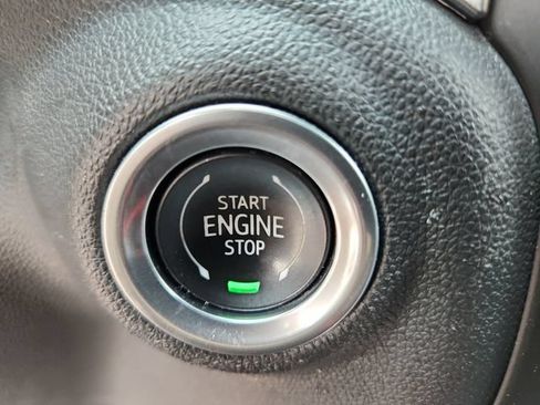 Used 2019 Chevrolet Silverado 1500 LT Trail Boss AWD/4WD image 28