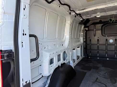 Used 2023 Ford Transit 250 Low Roof AWD image 24