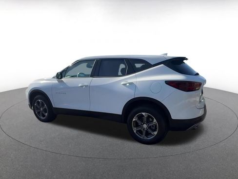 Used 2025 Chevrolet Blazer LT FWD image 10