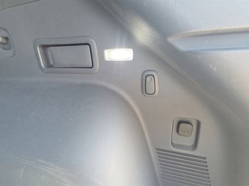 Used 2022 Chevrolet Blazer LT image 27