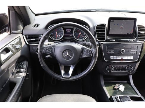Used 2018 Mercedes-Benz GLE 350 image 21