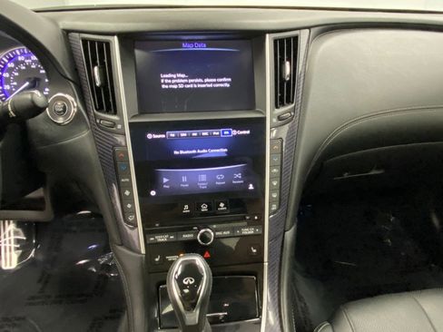 Used 2017 INFINITI Q60 Red Sport 400 image 29