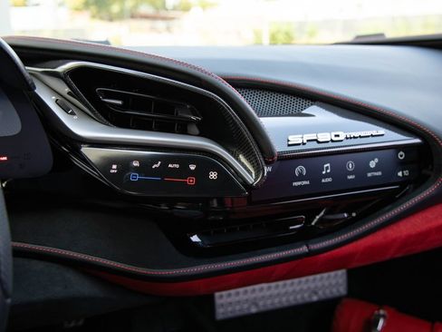 Used 2022 Ferrari SF90 Stradale AWD/4WD image 21