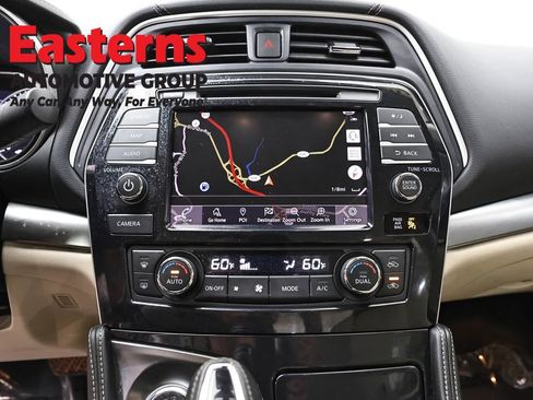 Used 2022 Nissan Maxima SV image 12