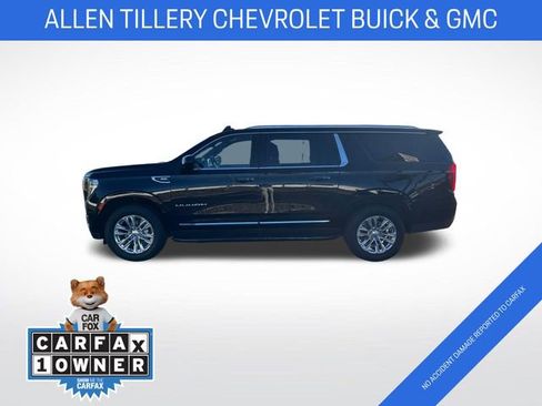 Used 2023 GMC Yukon XL SLT image 2