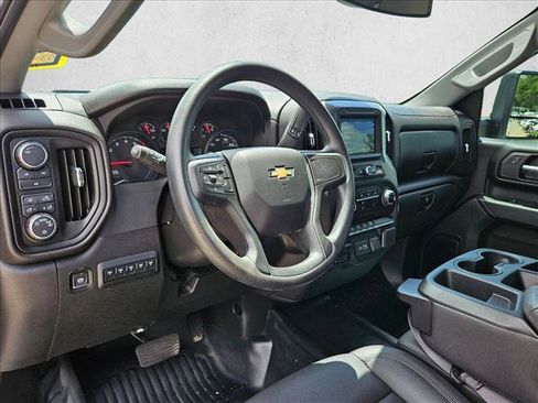 Used 2025 Chevrolet Silverado 2500 W/T w/ WT/CX Safety Package AWD/4WD image 9