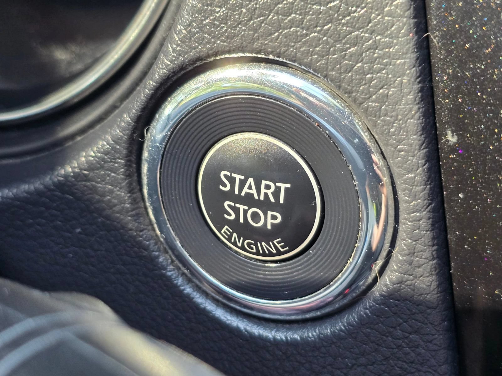Used 2019 Nissan Rogue SV FWD image 27