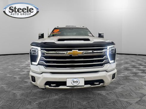 Used 2025 Chevrolet Silverado 2500 High Country w/ Technology Package image 8