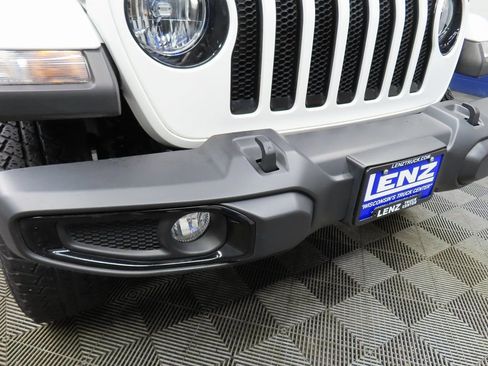 Used 2023 Jeep Wrangler Unlimited Sahara image 44