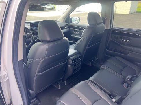Certified 2024 Honda Pilot Touring image 22