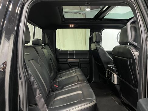 Used 2018 Ford F150 Platinum w/ Equipment Group 701A Luxury AWD/4WD image 31