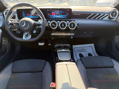 Used 2025 Mercedes-Benz CLA 35 AMG 4MATIC image 22