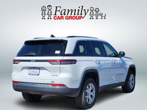 Used 2023 Jeep Grand Cherokee Limited image 4