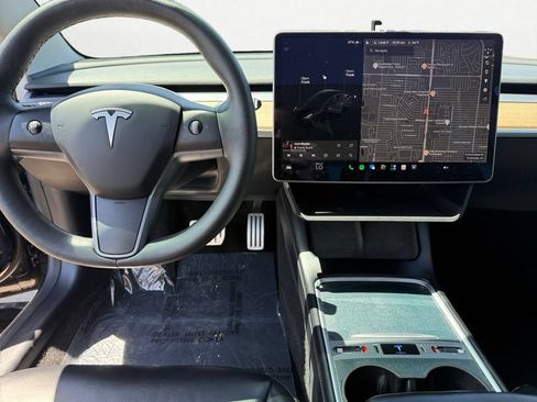 Used 2021 Tesla Model 3 Performance AWD/4WD image 10