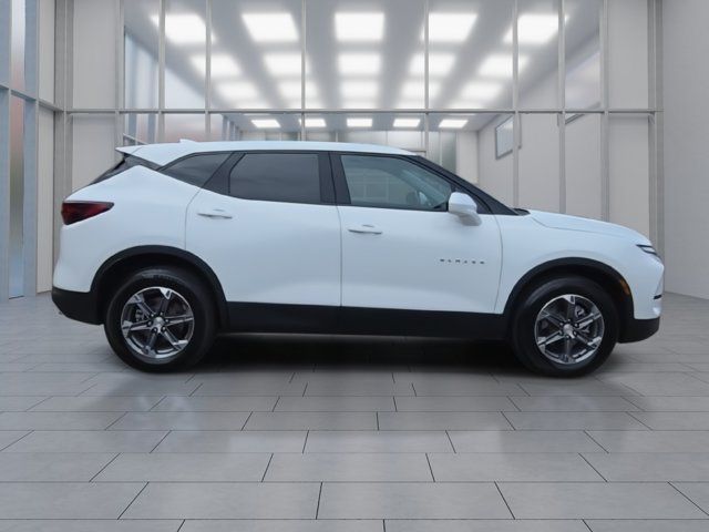 Used 2023 Chevrolet Blazer LT AWD/4WD image 9