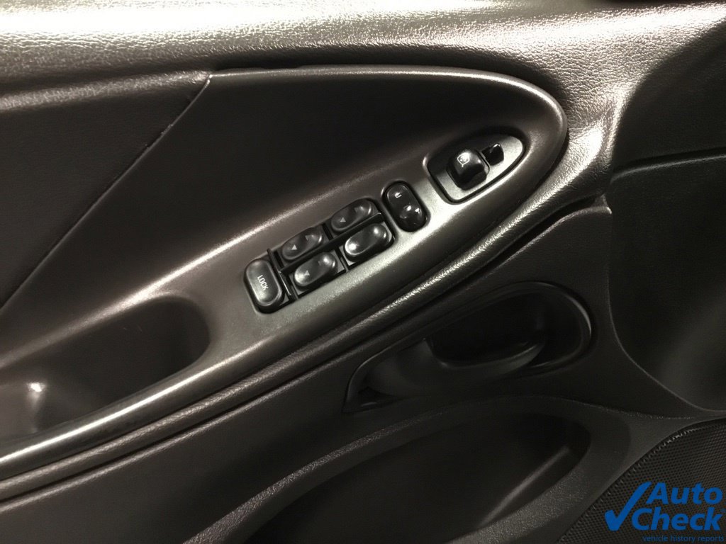 Used 2001 Ford Mustang Cobra RWD image 32