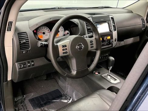 Used 2021 Nissan Frontier PRO-4X w/ Pro-4x Utility Package image 16