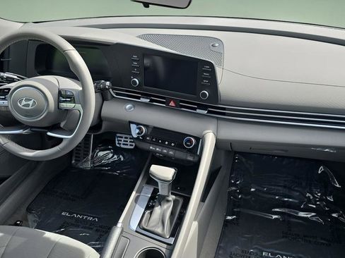 New 2026 Hyundai Elantra Sport FWD image 11
