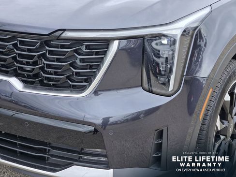 Certified 2025 Kia Sorento EX FWD image 7