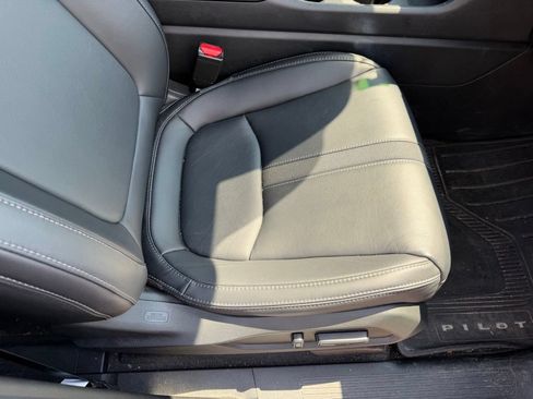 Used 2024 Honda Pilot EX-L image 16