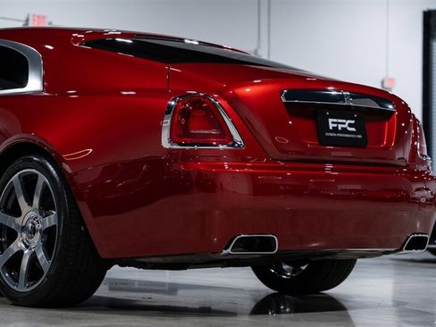Used 2019 Rolls-Royce Wraith RWD image 14