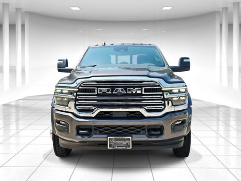 New 2026 RAM 4500 4x4 Crew Cab DRW w/ Laramie Trim Package image 8