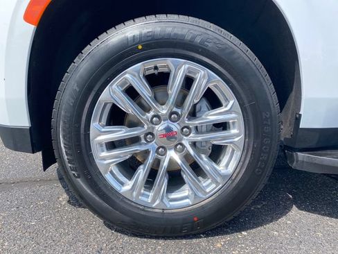 Certified 2024 GMC Yukon SLT AWD/4WD image 23