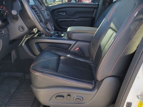 Used 2023 Nissan Titan PRO-4X w/ Pro-4x Convenience Package image 6
