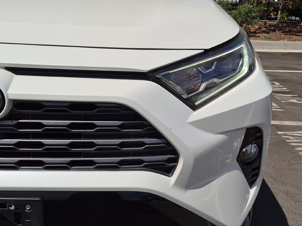 Used 2020 Toyota RAV4 XSE w/ Carpet Mat Package AWD/4WD image 22