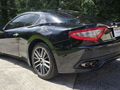 Used 2010 Maserati GranTurismo Coupe image 38